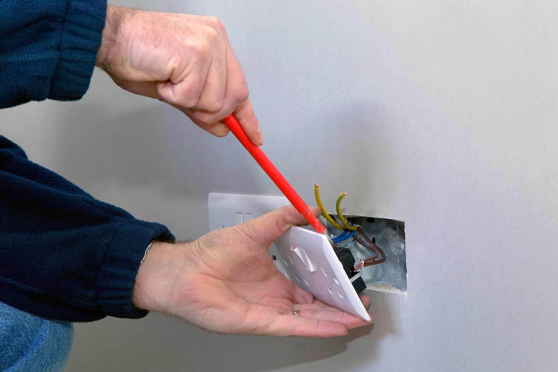 Our electricians can install plug sockets for domestic and commercial proeprties in Newcastle Under Lyme and the local area. 